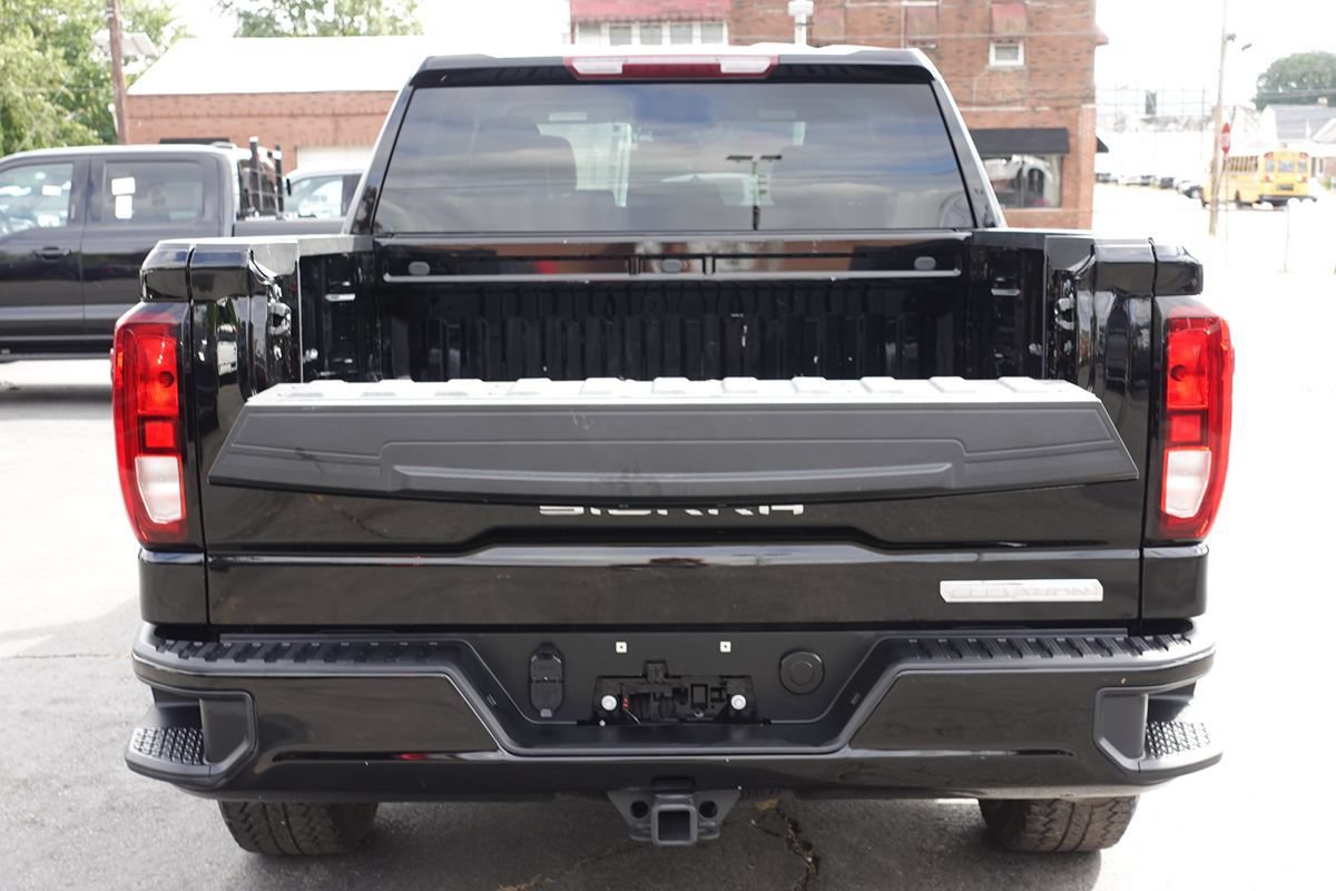 Used 2024 GMC Sierra 1500 Elevation AWD/4WD image 12