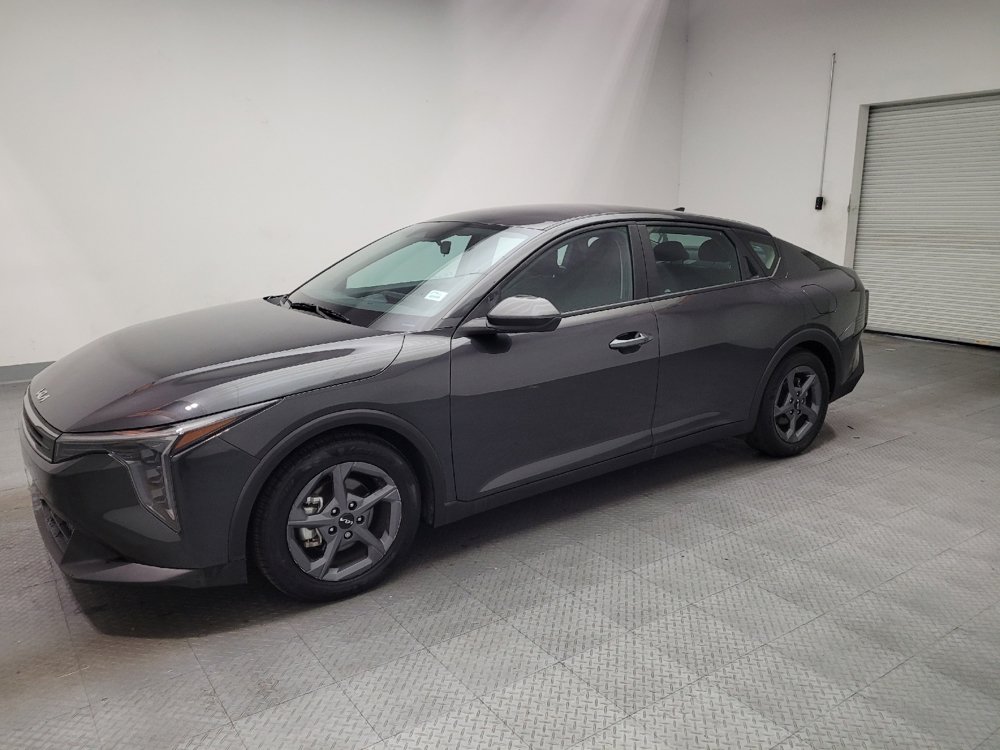 Used 2025 Kia K4 FWD image 3