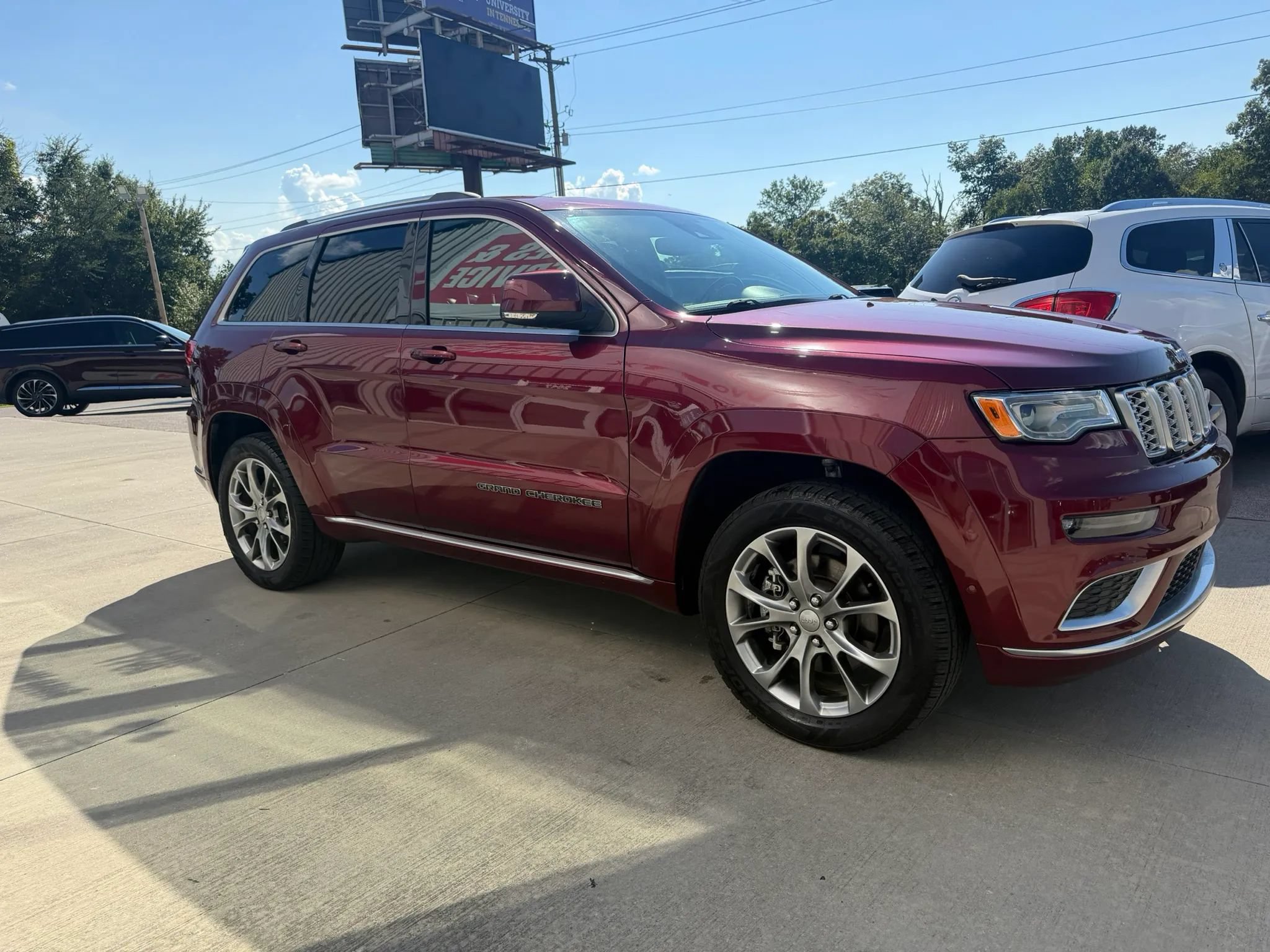 Used 2021 Jeep Grand Cherokee Summit w/ Platinum Series Group AWD/4WD image 27