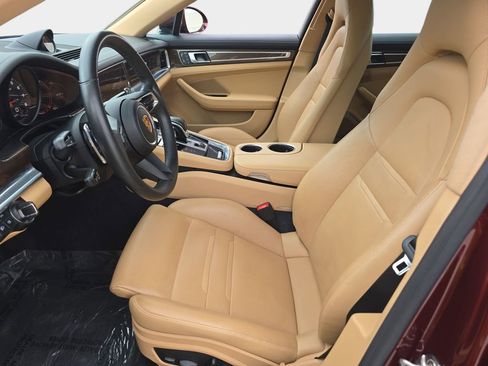 Used 2023 Porsche Panamera image 18
