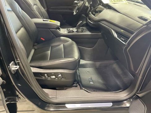 Used 2023 Cadillac XT4 Sport AWD/4WD image 26