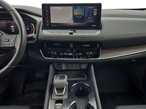 Used 2024 Nissan Rogue Platinum w/ Platinum Premium Package FWD image 15