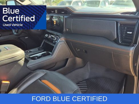 Used 2024 GMC Sierra 2500 AT4 w/ AT4 Premium Plus Package AWD/4WD image 29