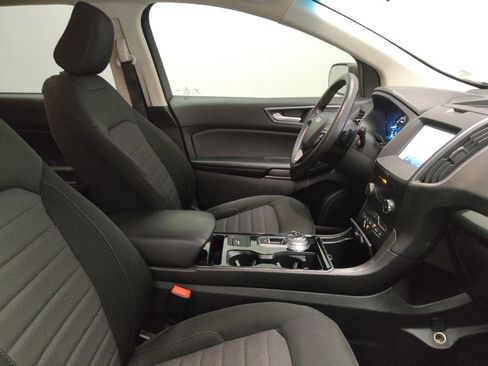 Used 2020 Ford Edge SE AWD/4WD image 21