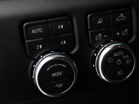 Used 2024 GMC Sierra 2500 Denali Ultimate image 27