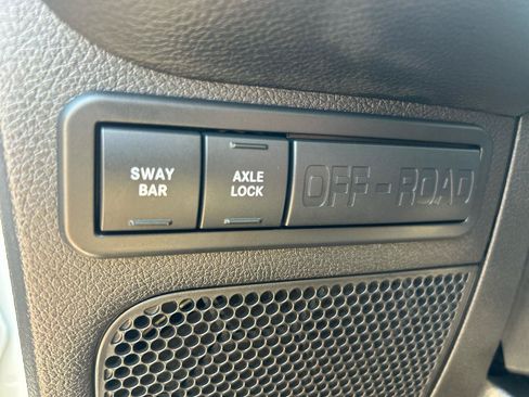 Used 2014 Jeep Wrangler Unlimited Rubicon w/ Connectivity Group AWD/4WD image 14