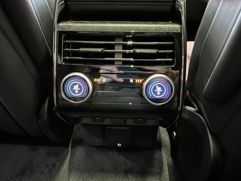 New 2025 Land Rover Range Rover Sport Dynamic SE AWD/4WD image 18
