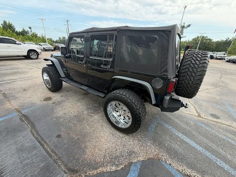 Used 2016 Jeep Wrangler Unlimited Sport AWD/4WD image 5