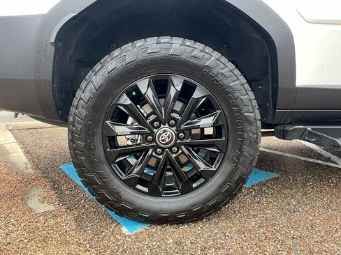 Used 2025 Toyota Land Cruiser 1958 image 7