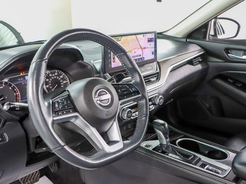 Used 2024 Nissan Altima 2.5 SL image 23