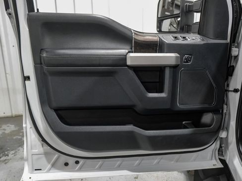 Used 2022 Ford F450 Lariat w/ Chrome Package AWD/4WD image 41