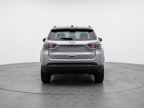 Used 2025 Jeep Compass Limited AWD/4WD image 6