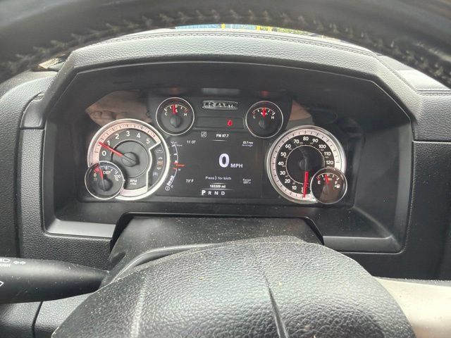Used 2017 RAM 1500 Laramie w/ Convenience Group AWD/4WD image 11