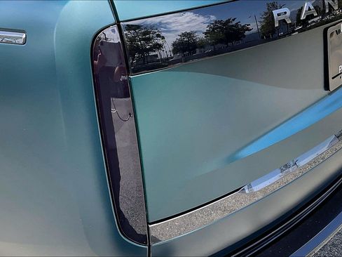 New 2026 Land Rover Range Rover Autobiography AWD/4WD image 8