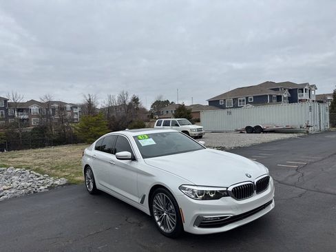 Used 2018 BMW 530i image 7