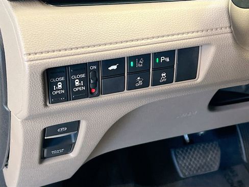 Used 2020 Honda Odyssey Elite image 10