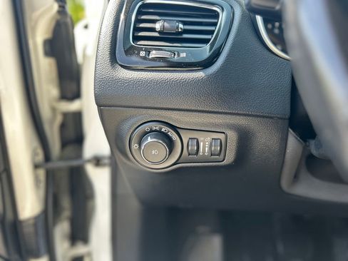 Used 2019 Jeep Compass Limited AWD/4WD image 25
