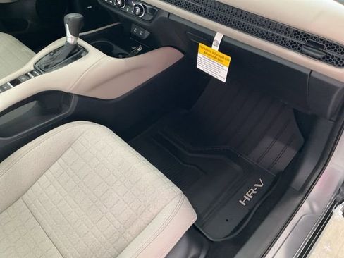 New 2026 Honda HR-V LX image 25