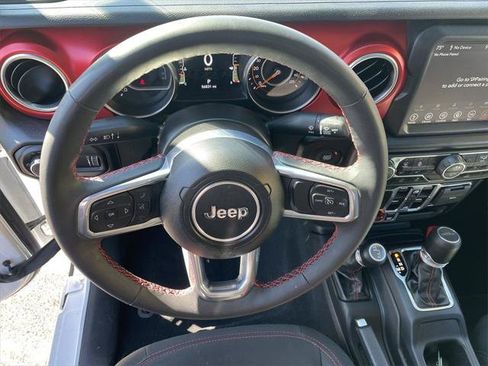 Certified 2023 Jeep Gladiator Rubicon w/ Cold Weather Group image 16