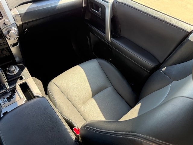 Used 2023 Toyota 4Runner SR5 Premium w/ Moonroof Package AWD/4WD image 21