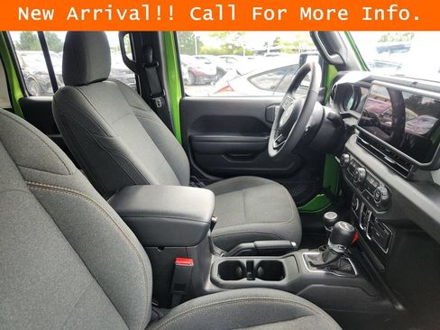 Used 2025 Jeep Wrangler Unlimited Sport S 4xe w/ Convenience Group AWD/4WD image 10