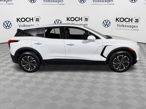 Used 2025 Chevrolet Blazer EV LT AWD/4WD image 9