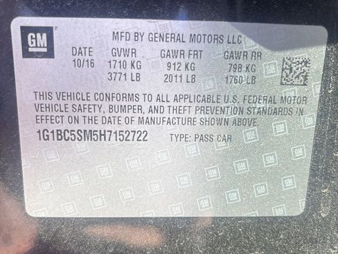 Used 2017 Chevrolet Cruze LS image 3