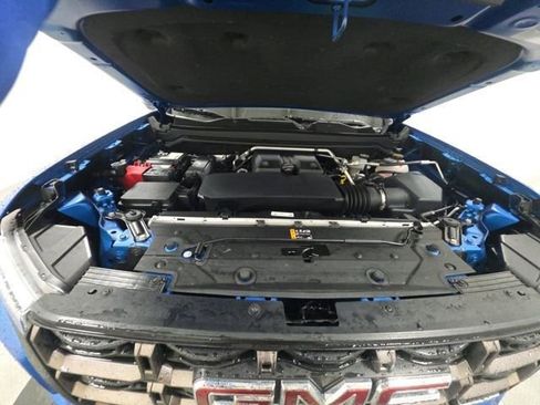 Used 2024 GMC Canyon AT4X image 15