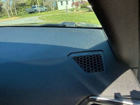 Used 2020 BMW 330i xDrive Sedan w/ Convenience Package image 44