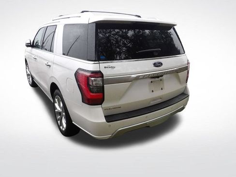Used 2018 Ford Expedition Platinum RWD image 10
