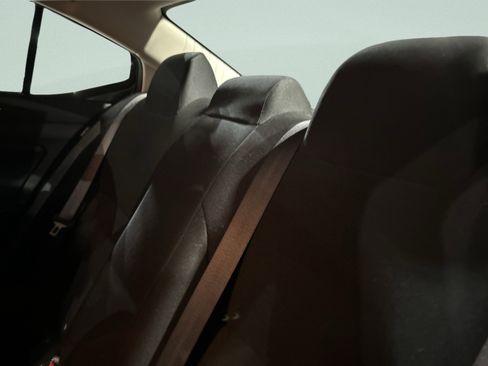 Used 2025 Nissan Versa S image 12