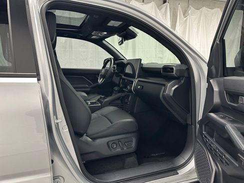 Used 2025 Toyota 4Runner TRD Off-Road Premium image 57