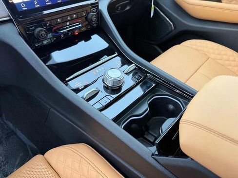 New 2025 Jeep Grand Cherokee Summit image 23