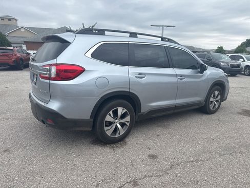 Certified 2024 Subaru Ascent Premium w/ Convenience Package AWD/4WD image 13