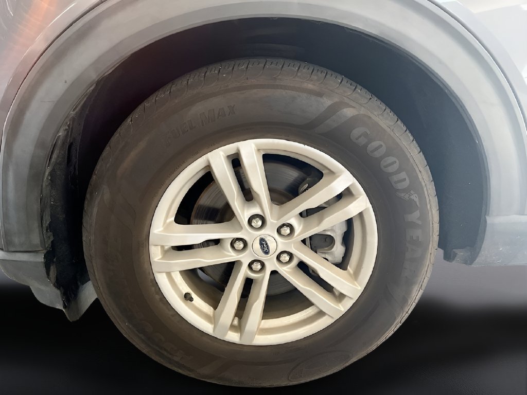 Used 2021 Ford Explorer XLT RWD image 30