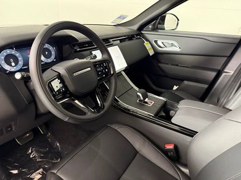 New 2026 Land Rover Range Rover Velar Dynamic SE image 15