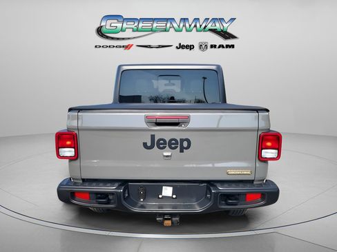 Used 2023 Jeep Gladiator Sport S image 2
