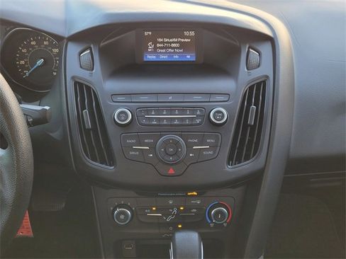 Used 2018 Ford Focus SE image 13