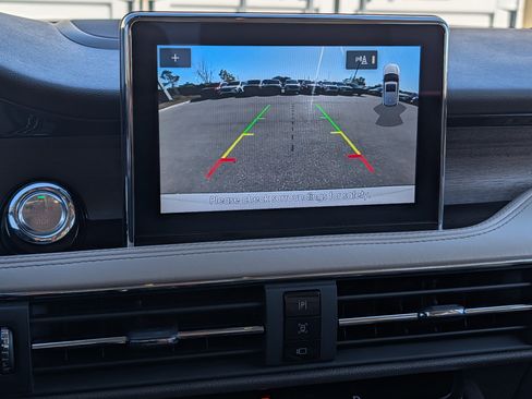 Used 2021 Lincoln Corsair Reserve image 31