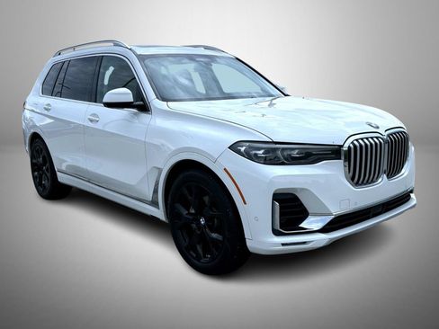 Used 2020 BMW X7 xDrive40i w/ Premium Package AWD/4WD image 3
