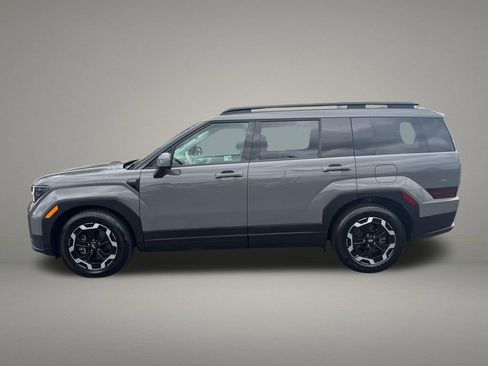 Used 2025 Hyundai Santa Fe SEL image 2