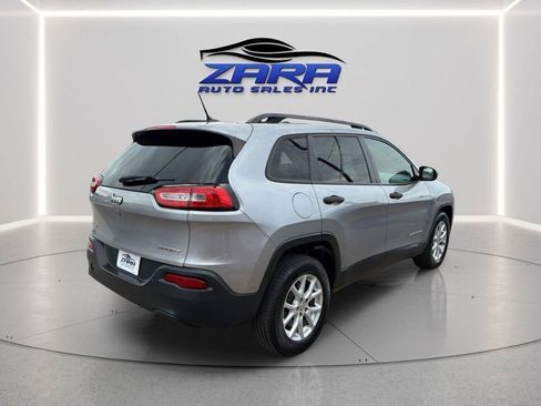 Used 2017 Jeep Cherokee Sport AWD/4WD image 7