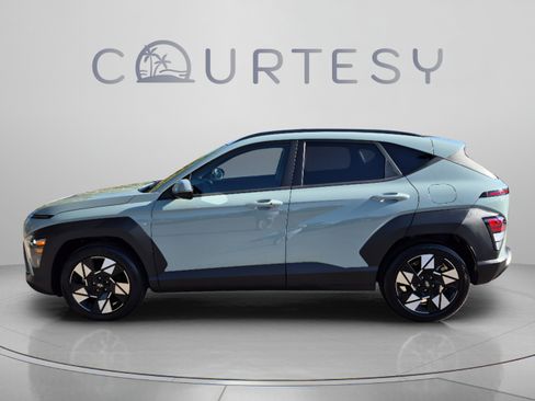Certified 2025 Hyundai Kona SEL FWD image 2