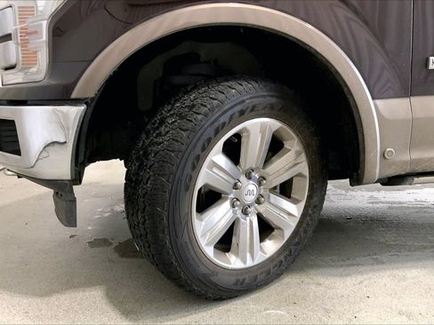 Used 2018 Ford F150 King Ranch w/ Equipment Group 601A Luxury AWD/4WD image 20