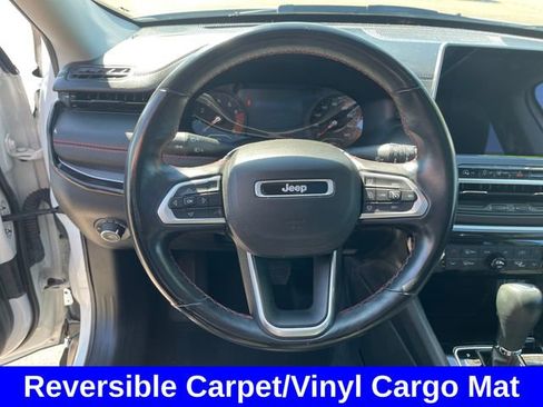 Used 2022 Jeep Compass Trailhawk w/ Sun and Sound Group AWD/4WD image 14