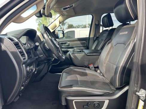 Used 2019 RAM 1500 Laramie image 21