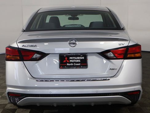 Used 2022 Nissan Altima 2.5 SV image 10