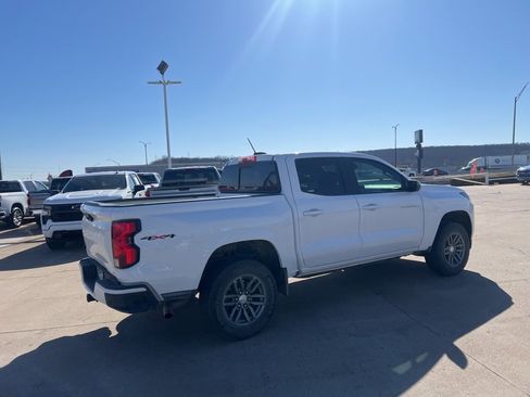 Used 2024 Chevrolet Colorado LT w/ LT Convenience Package II image 11