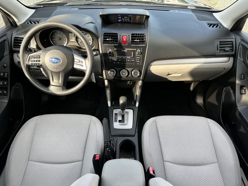 Used 2014 Subaru Forester 2.5i Premium w/ All-Weather Package AWD/4WD image 17