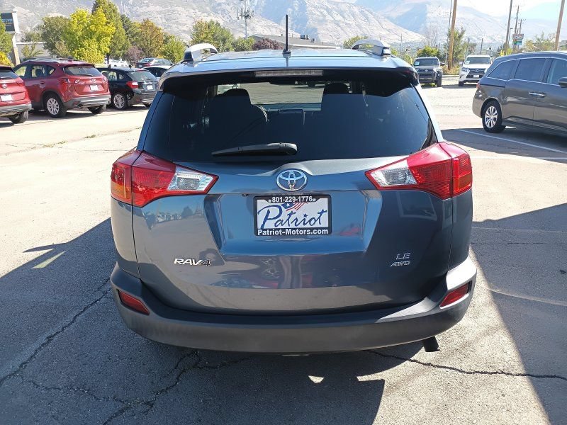 Used 2014 Toyota RAV4 LE AWD/4WD image 4
